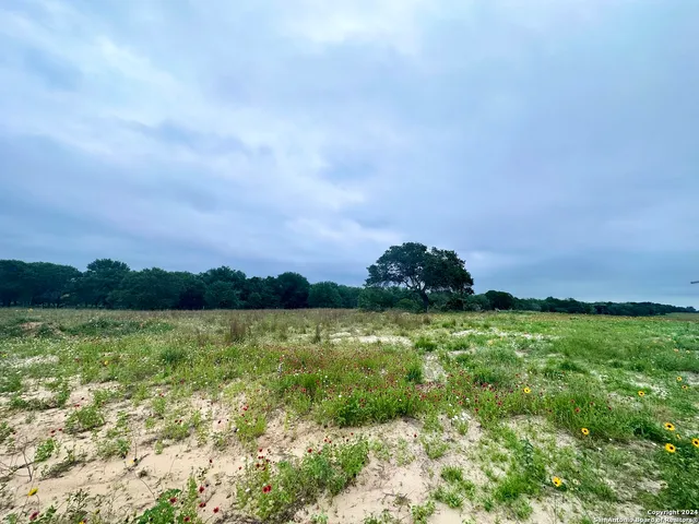 $75,000 | 718 Sunrise Lane, La Vernia, TX 78121