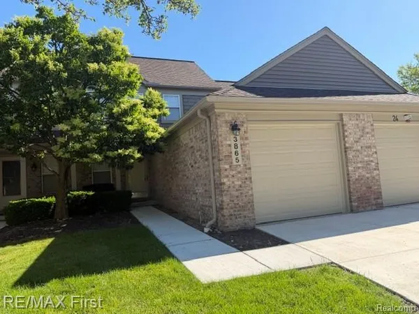 $259,900 | 3865 Hunters Way Court, Canton, MI 48188