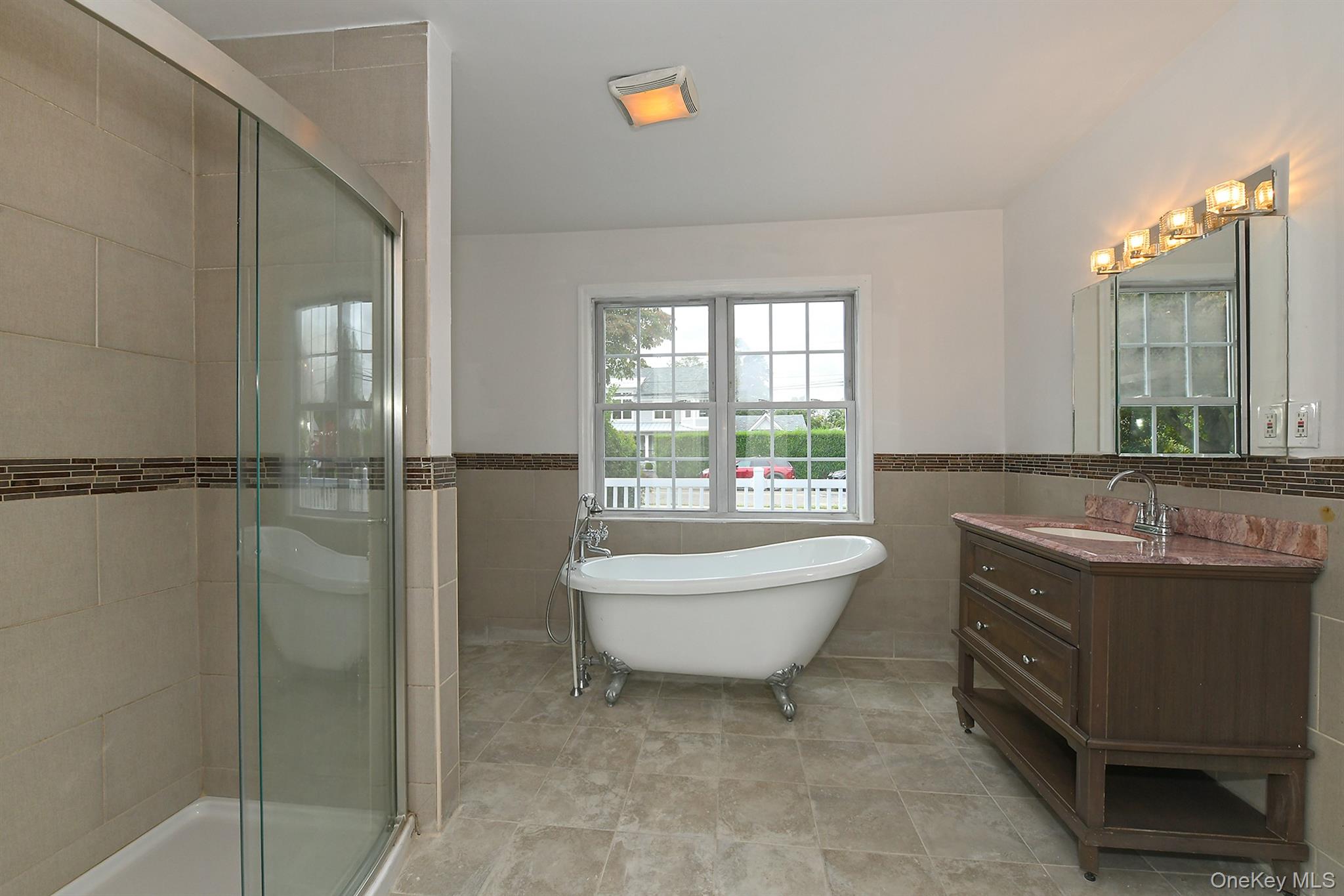 167 Rider Avenue Patchogue, NY 11772 - Photo 12 of 33 Gallery Image 12