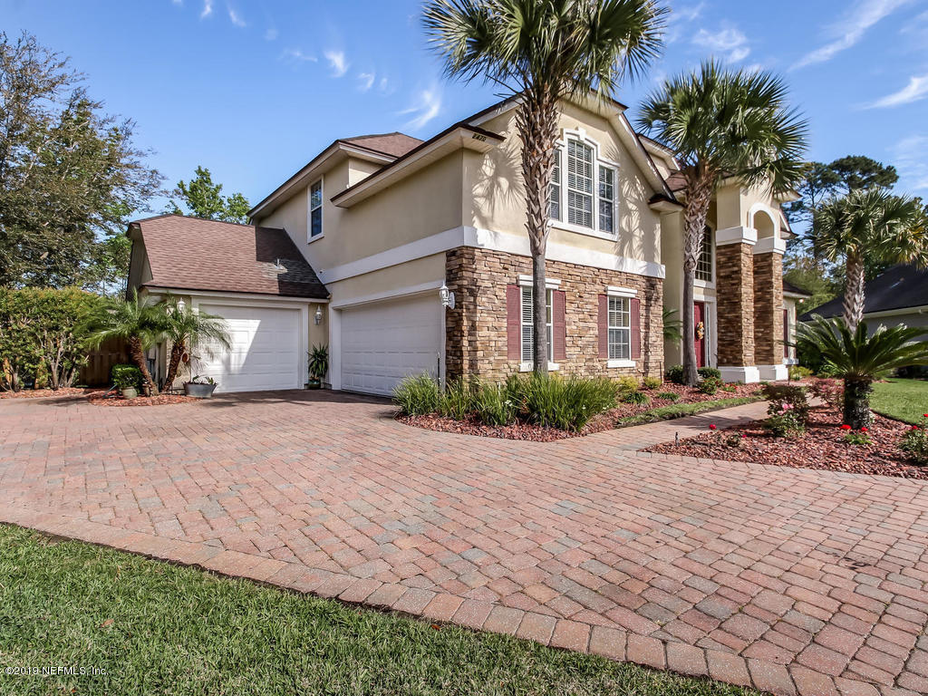 2470 Crosswicks Road Fleming Island, FL 32003 - Photo 30 of 99 Driveway