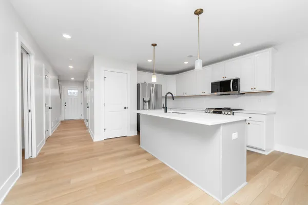 $396,000 | 222 Elkenburg Street, Unit 7, South Haven, MI 49090
