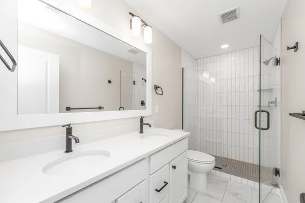 $396,000 | 222 Elkenburg Street, Unit 7, South Haven, MI 49090