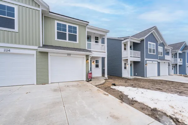 $396,000 | 222 Elkenburg Street, Unit 7, South Haven, MI 49090