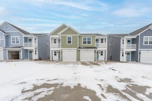 $396,000 | 222 Elkenburg Street, Unit 7, South Haven, MI 49090