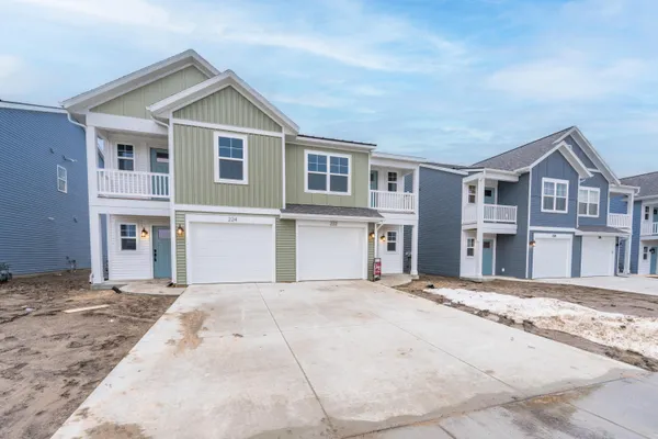 $396,000 | 222 Elkenburg Street, Unit 7, South Haven, MI 49090