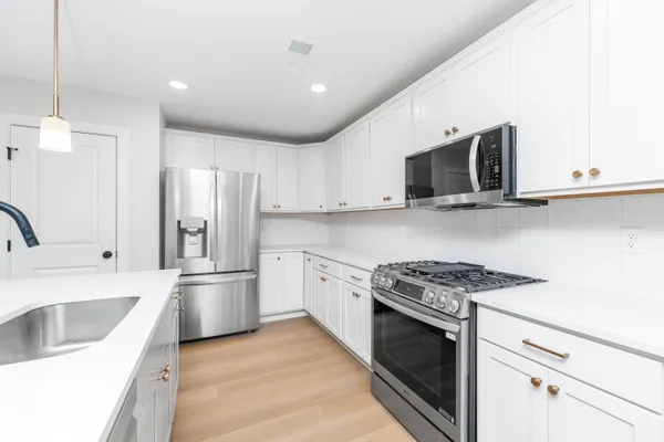 $396,000 | 222 Elkenburg Street, Unit 7, South Haven, MI 49090