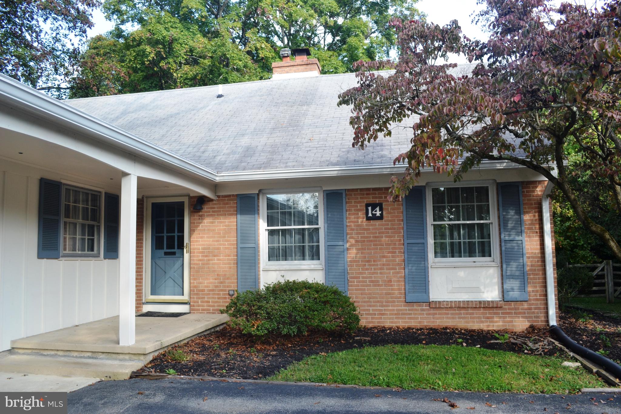 14 Ritter Lane Newark, DE 19711 - Photo 2 of 27 Pretty Front Entry