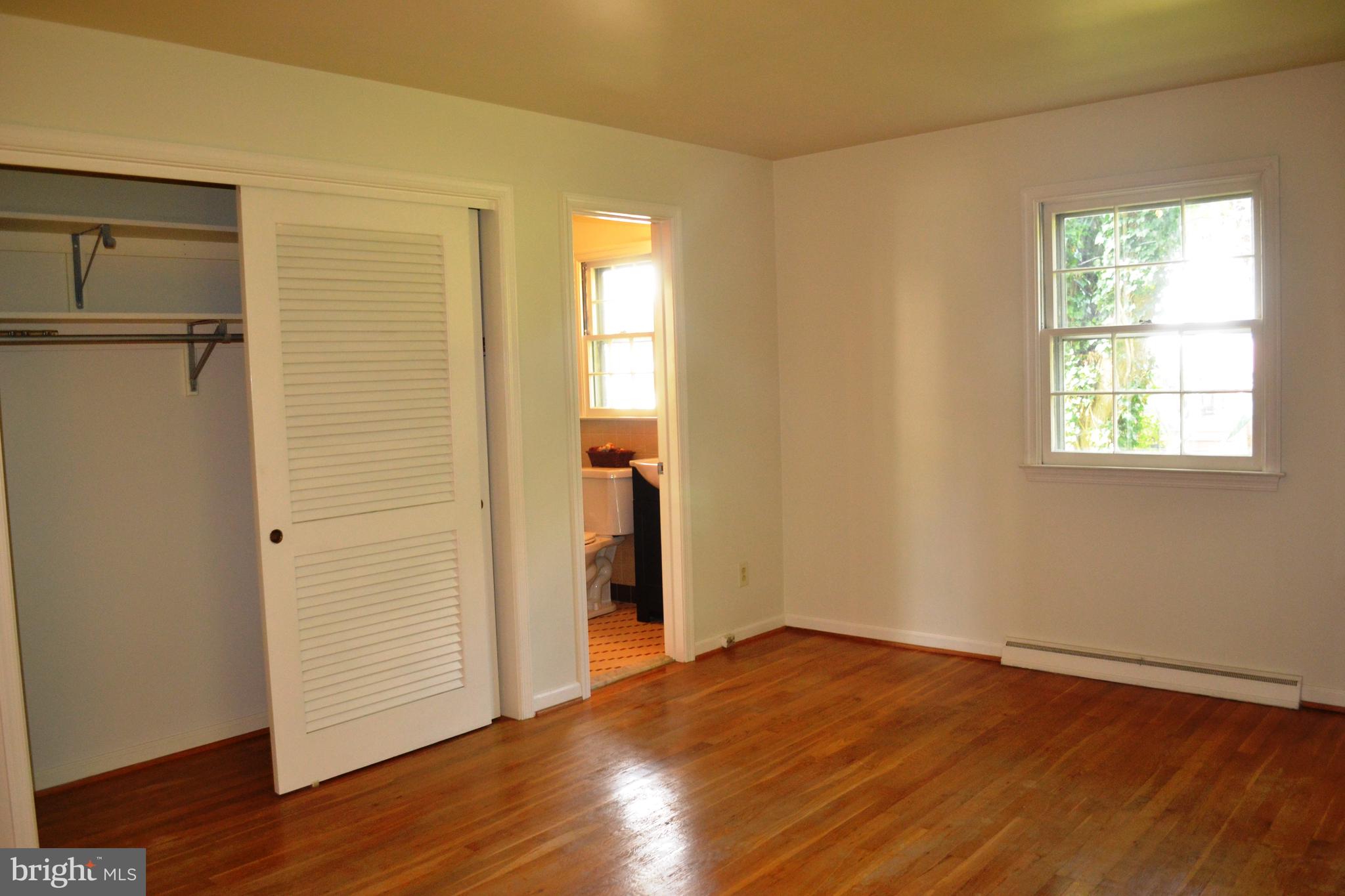 14 Ritter Lane Newark, DE 19711 - Photo 11 of 27 Primary Bedroom w/Private Bath