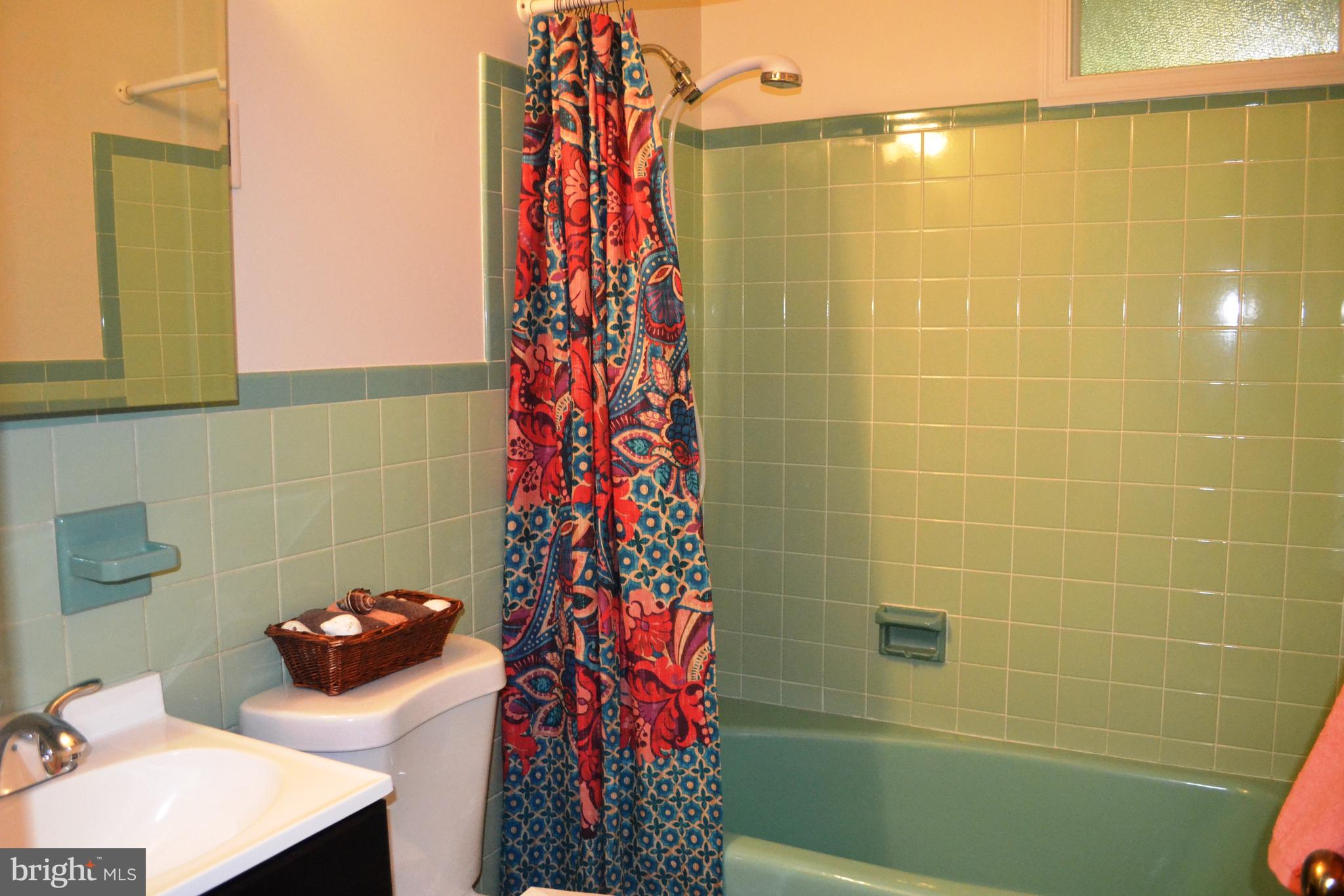 14 Ritter Lane Newark, DE 19711 - Photo 14 of 27 Hall Bath