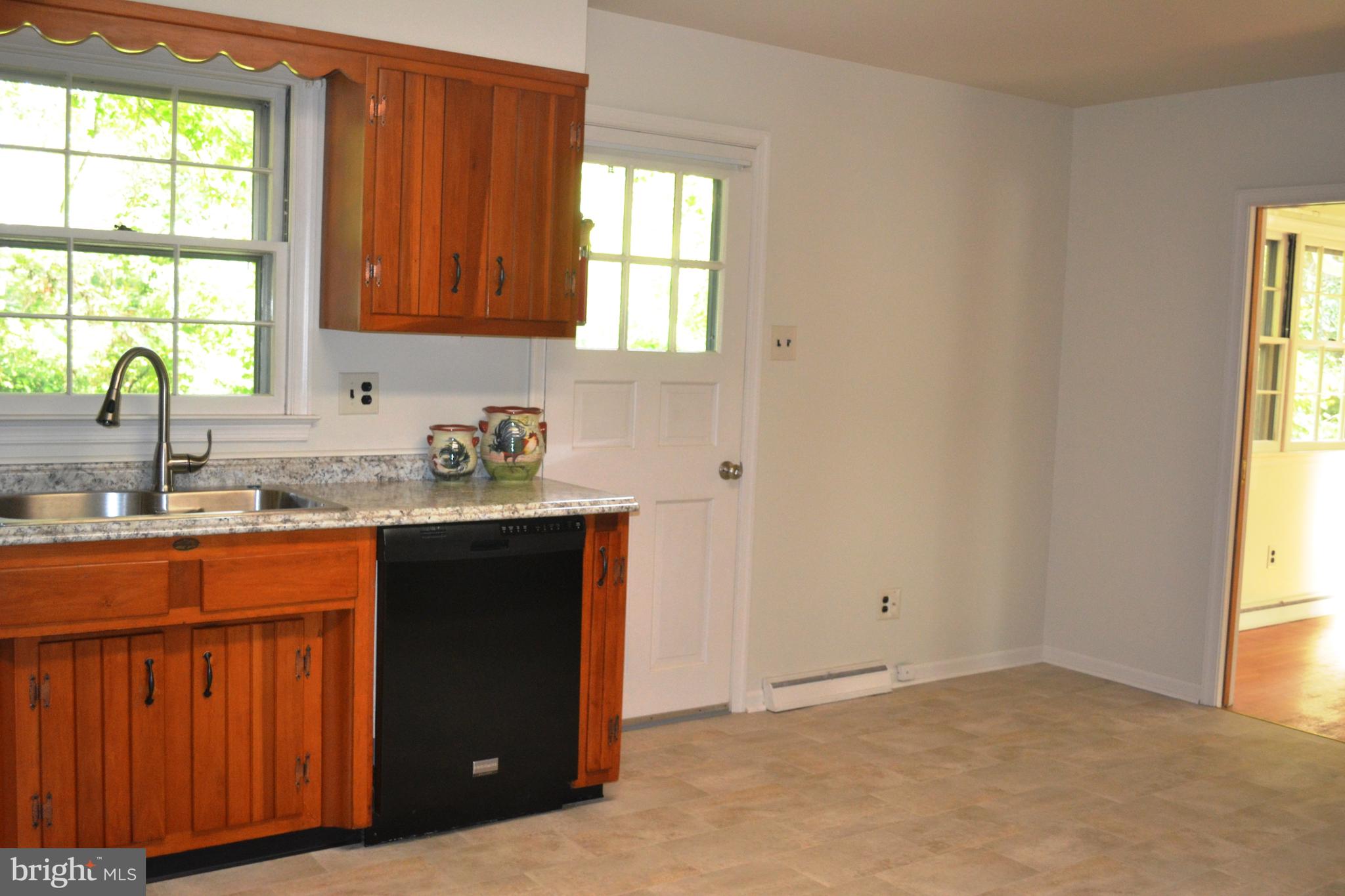 14 Ritter Lane Newark, DE 19711 - Photo 9 of 27 Kitchen has Plenty of Natural Light