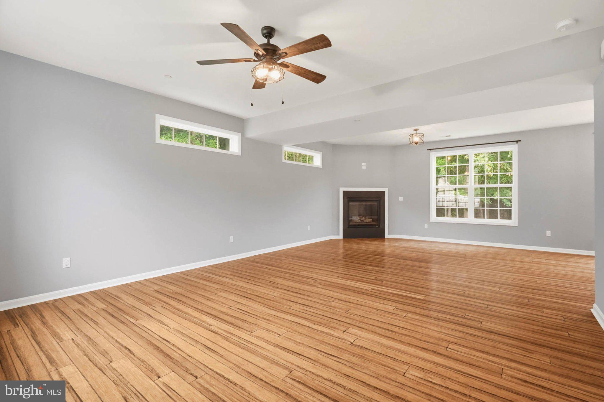 706 Trapper Way Deale, MD 20751 - Photo 22 of 61 Spacious living area with natural light.