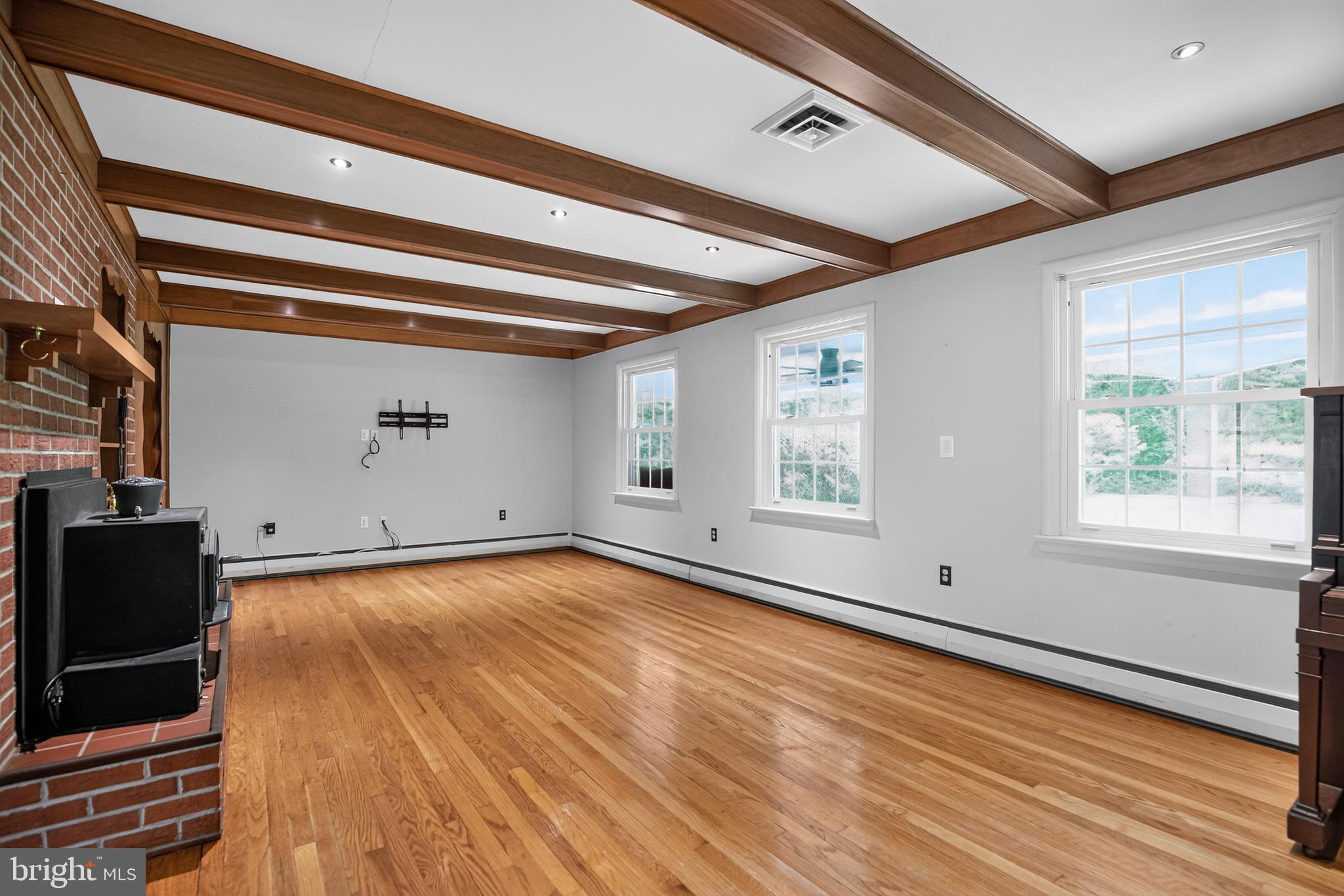 5195 St Leonard Road St. Leonard, MD 20685 - Photo 6 of 31 Family Room
