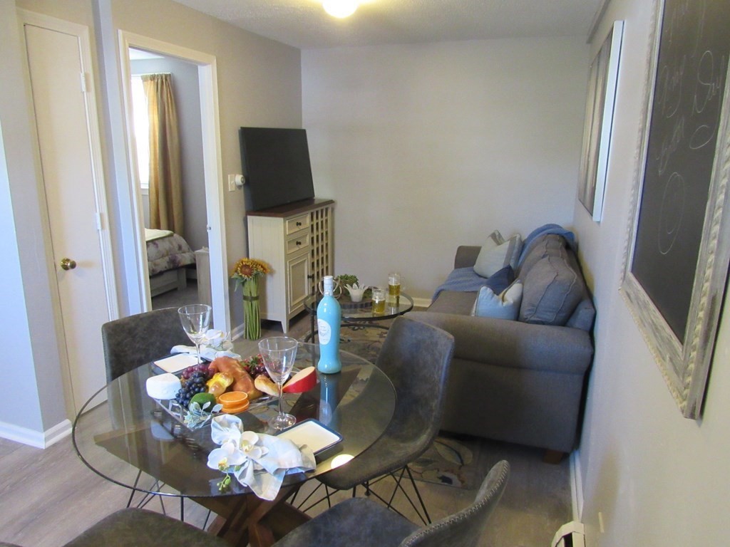 48 Dubois Street Springfield, MA 01151 - Photo 6 of 10