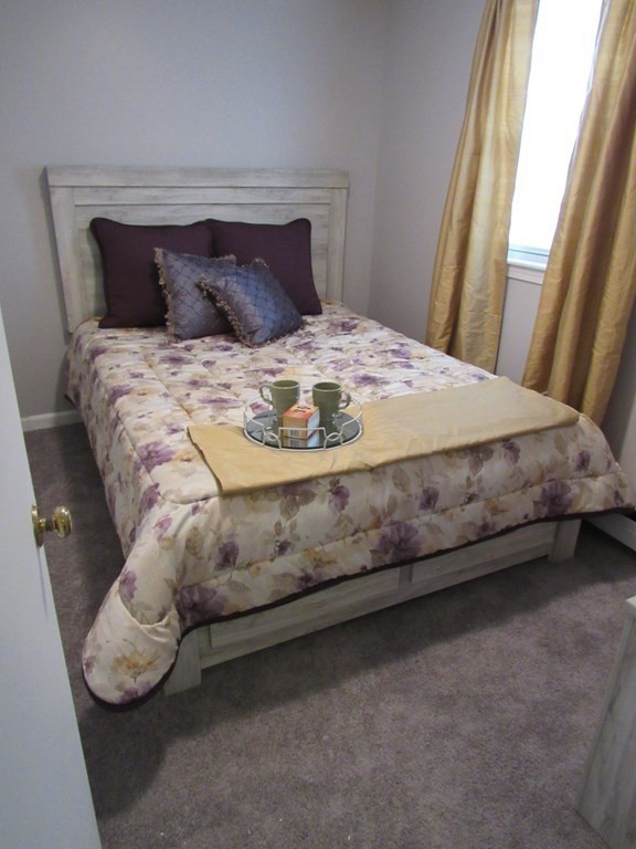 48 Dubois Street Springfield, MA 01151 - Photo 8 of 10
