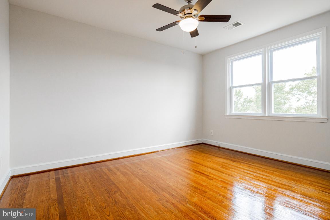 1205 Ramblewood Road Baltimore, MD 21239 - Photo 27 of 43 Gallery Image 27