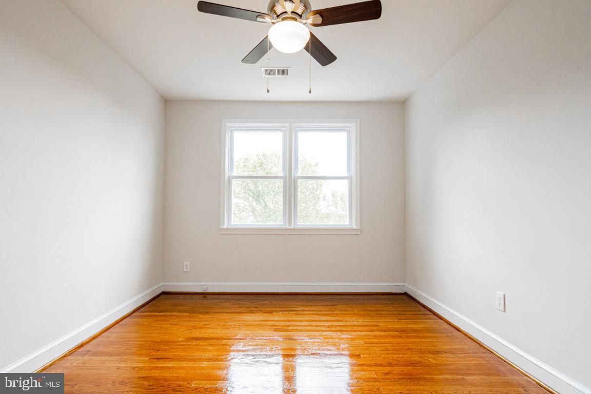 1205 Ramblewood Road Baltimore, MD 21239 - Photo 28 of 43 Gallery Image 28