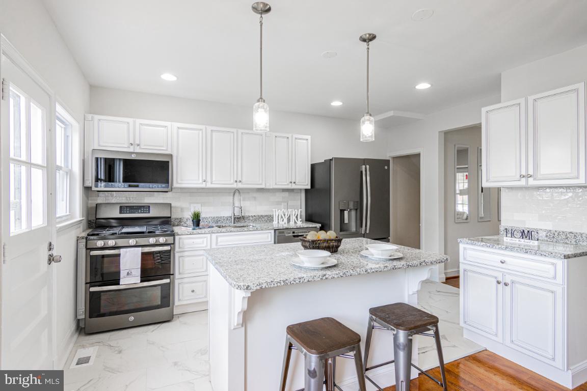 1205 Ramblewood Road Baltimore, MD 21239 - Photo 4 of 43 Gallery Image 4