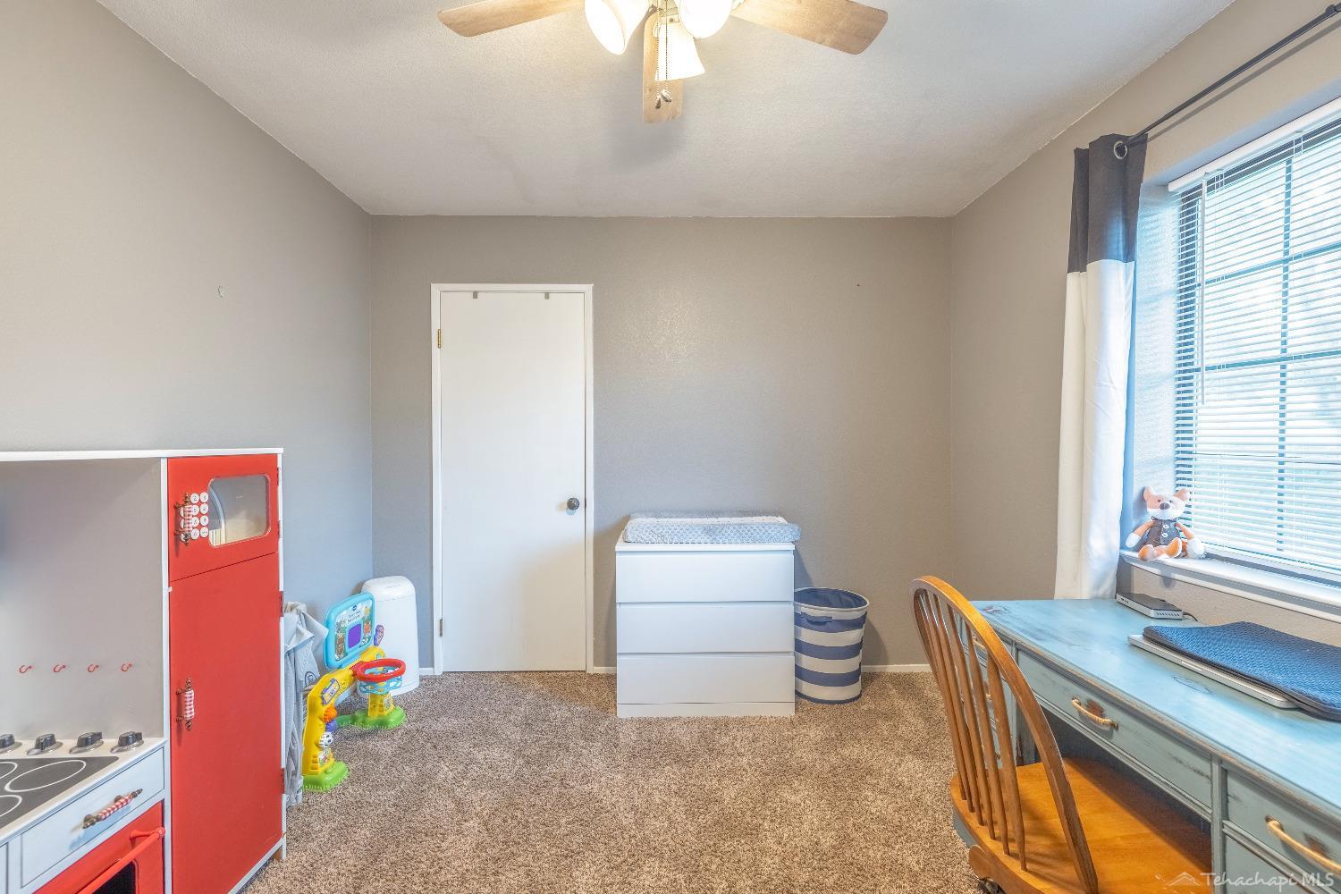 22207 Mariposa Road Tehachapi, CA 93561 - Photo 17 of 29 Gallery Image 17