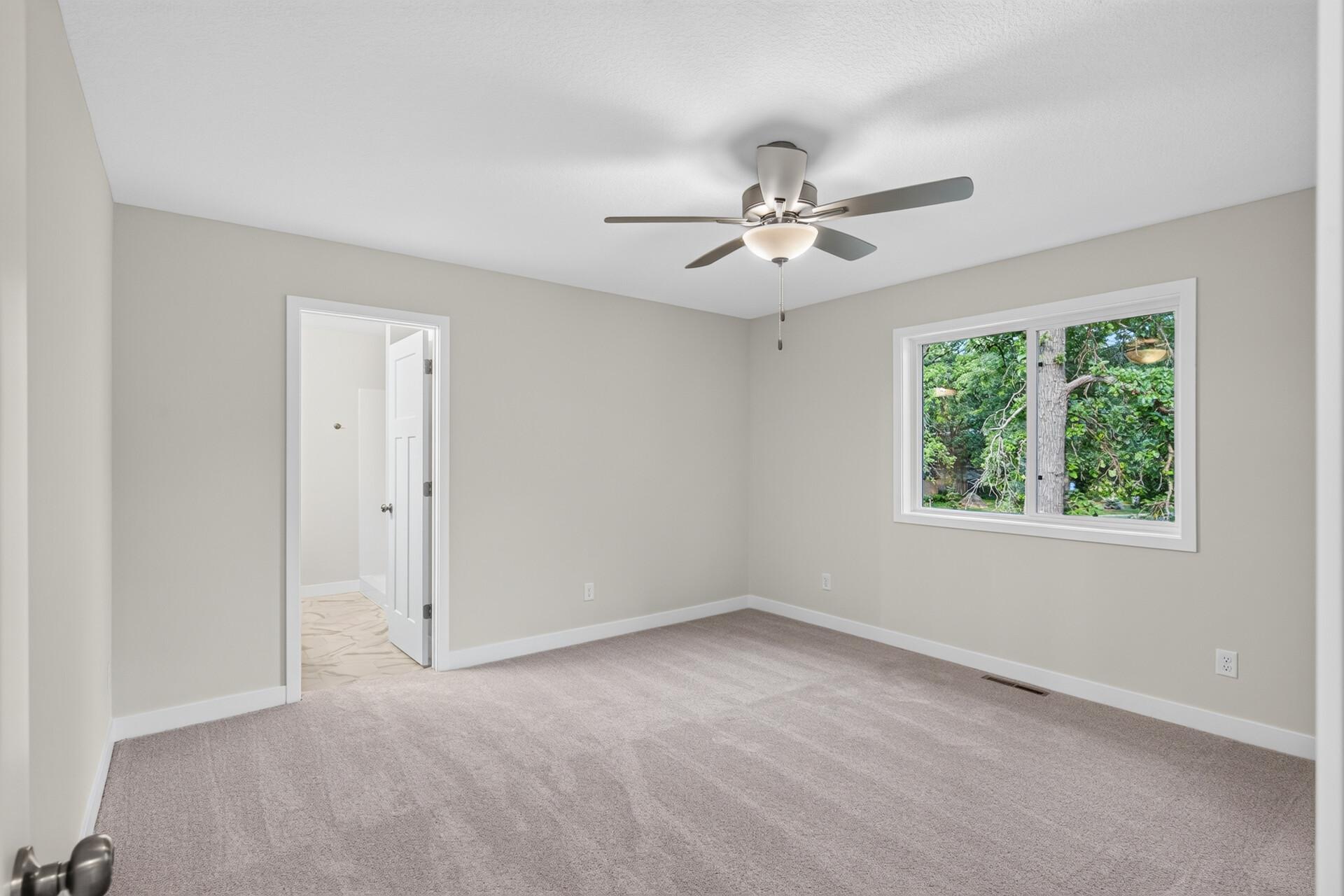 5832 Perry Avenue North Crystal, MN 55429 - Photo 20 of 25 Gallery Image 20