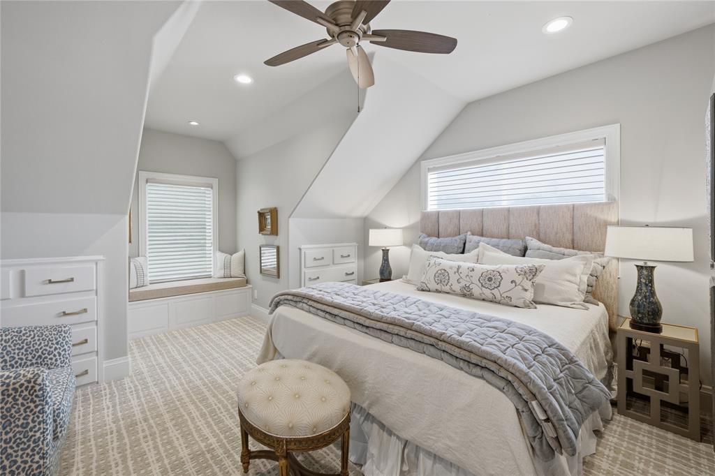 121 St Annes Mabank, TX 75156 - Photo 28 of 40 a spacious bedroom with a bed and a dresser