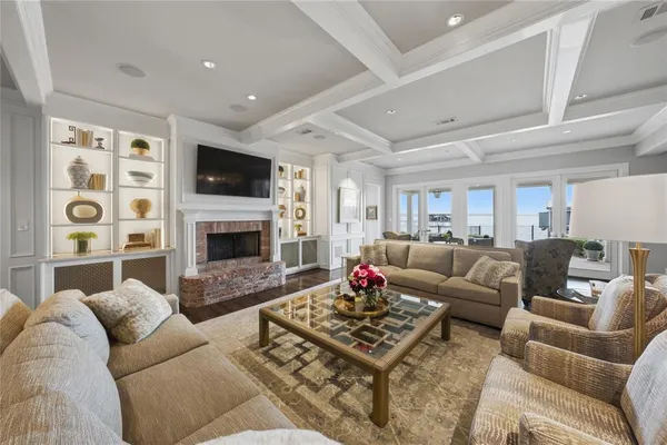 $4,695,000 | 121 St Annes, Mabank, TX 75156