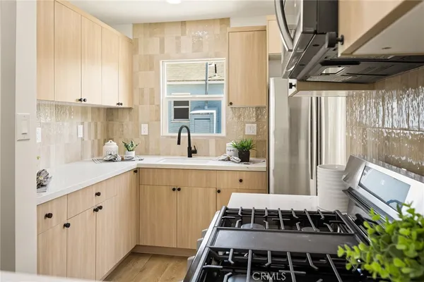 $1,265,000 | 2510 Termino Avenue, Long Beach, CA 90815