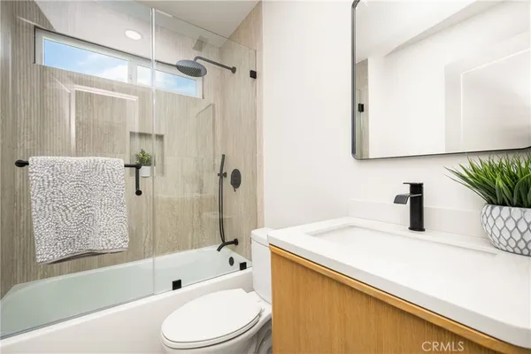 $1,265,000 | 2510 Termino Avenue, Long Beach, CA 90815