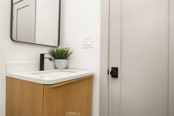 $1,265,000 | 2510 Termino Avenue, Long Beach, CA 90815