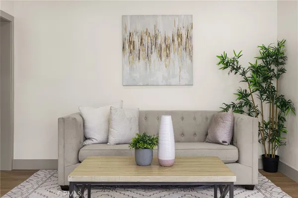 $1,265,000 | 2510 Termino Avenue, Long Beach, CA 90815