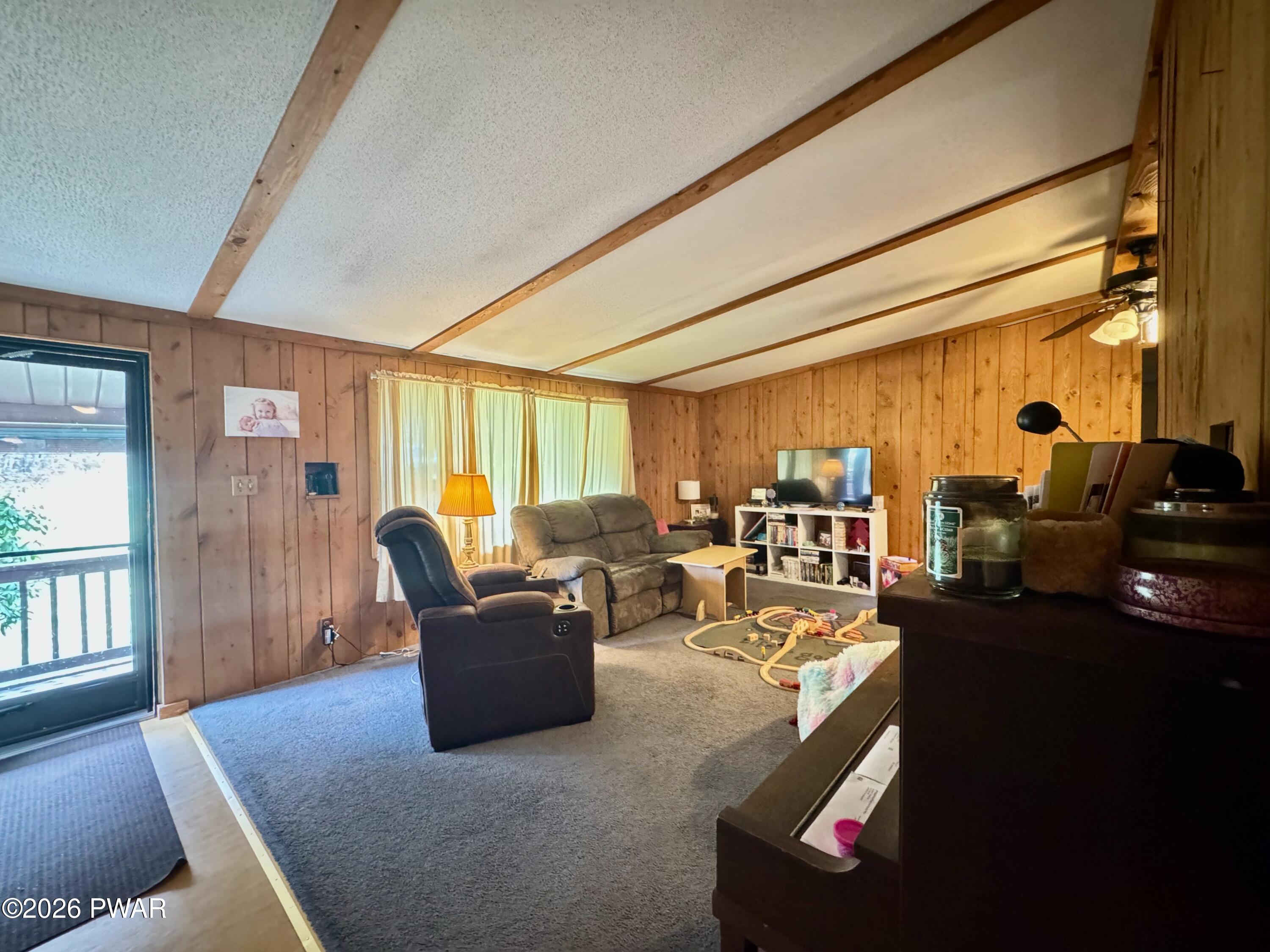 49 Como Road Lakewood, PA 18439 - Photo 3 of 25