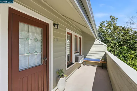 $476,000 | 700 Suntree Lane, Unit 711, Pleasant Hill, CA 94523