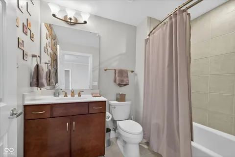 $349,900 | 20971 Shoreline Court, Unit 215, Noblesville, IN 46062