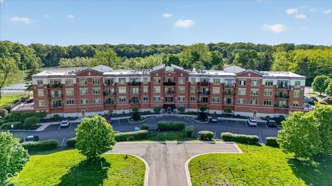 $349,900 | 20971 Shoreline Court, Unit 215, Noblesville, IN 46062