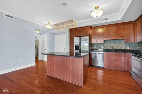 $349,900 | 20971 Shoreline Court, Unit 215, Noblesville, IN 46062