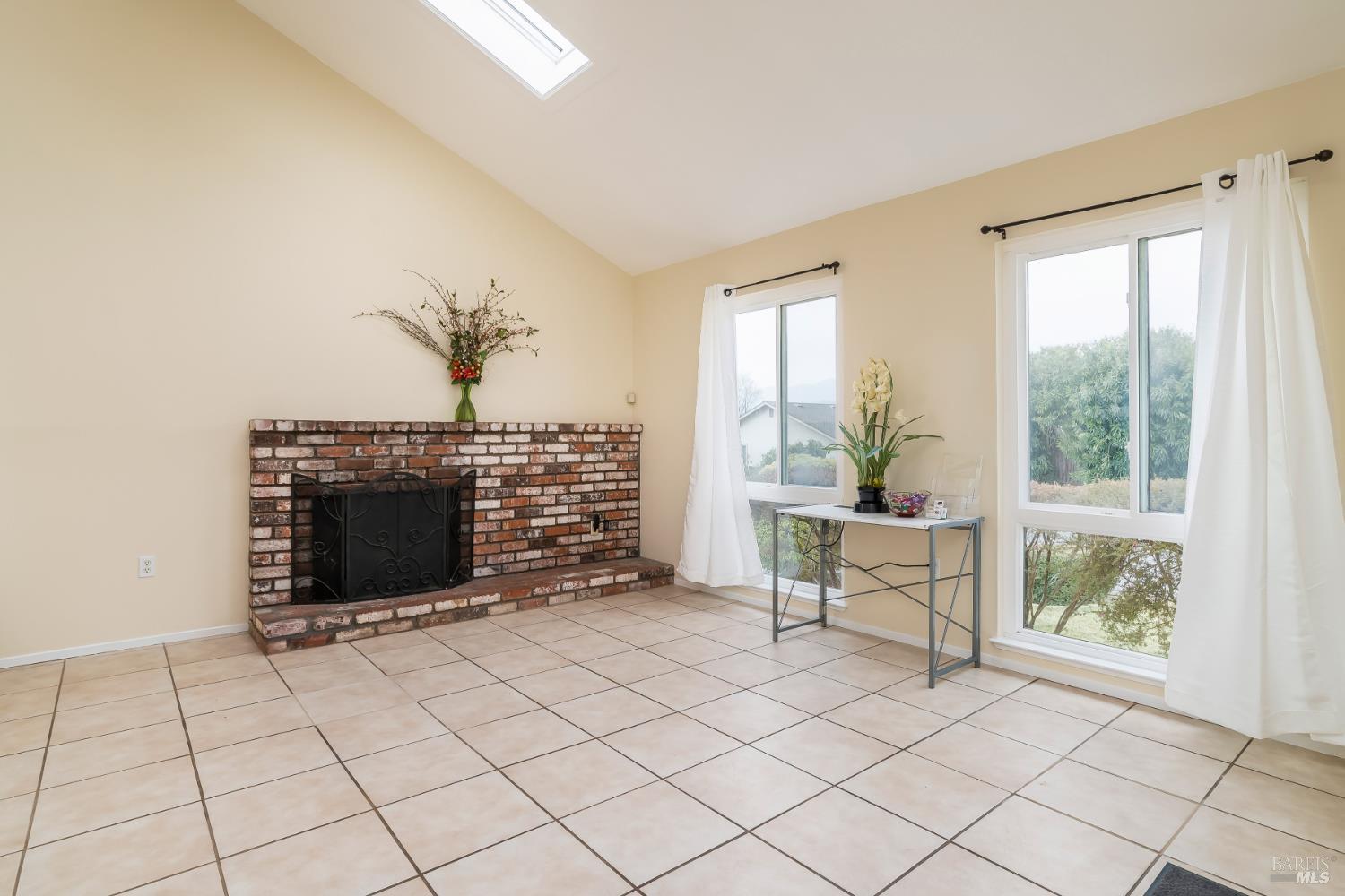 1 Andreas Circle Novato, CA 94945 - Photo 4 of 23