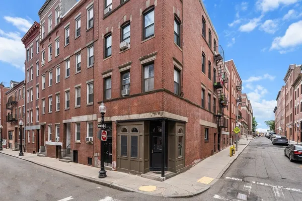 $3,500 | 199 Salem Street, Unit 3, Boston, MA 02113