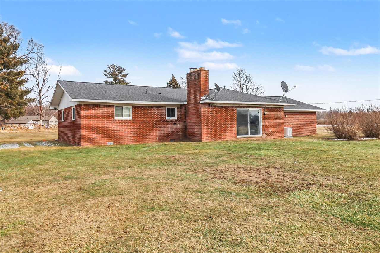 11329 Crowe Road Milan, MI 48160 - Photo 32 of 45