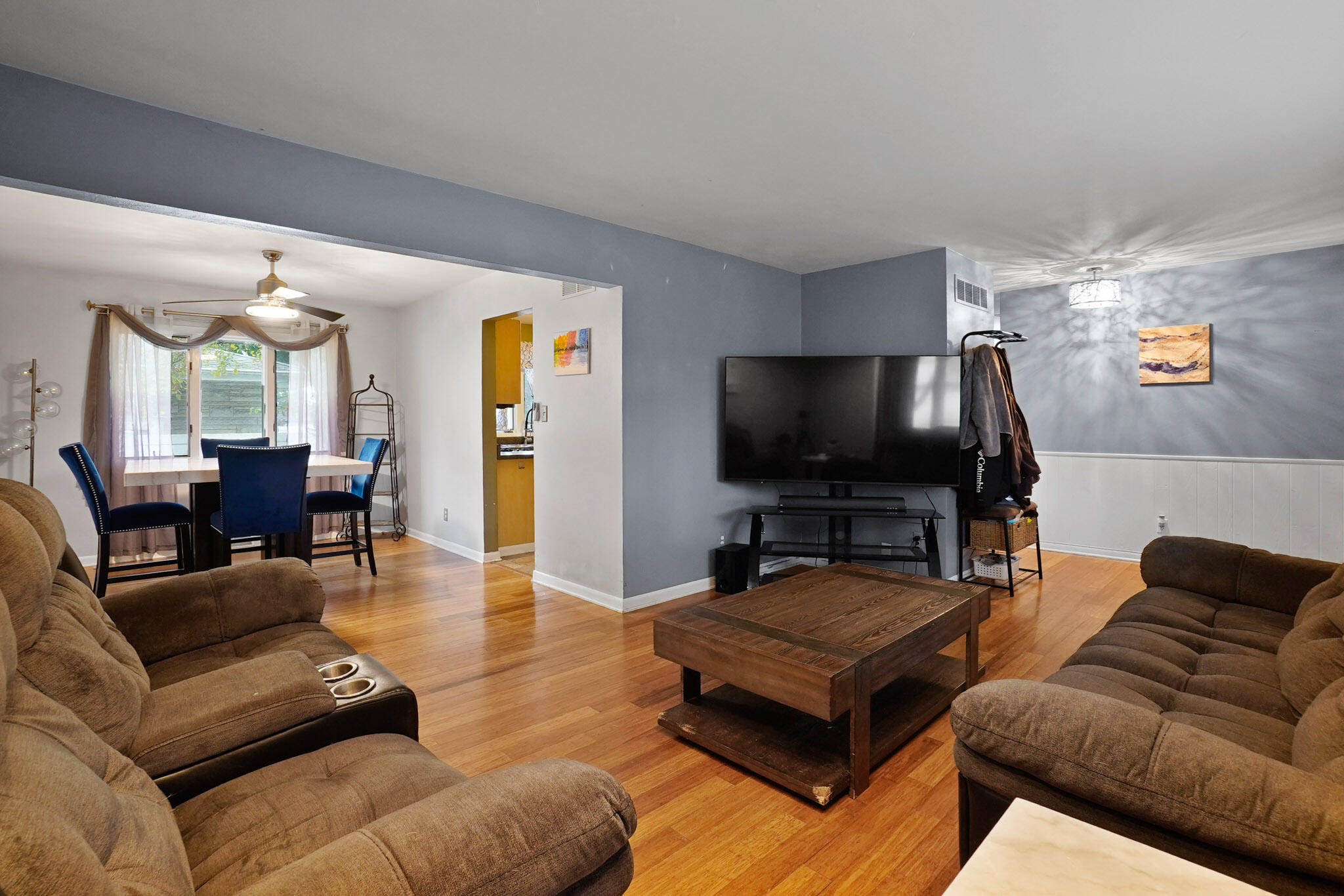 9307 Grace Street Highland, IN 46322 - Photo 11 of 32 2048x1366