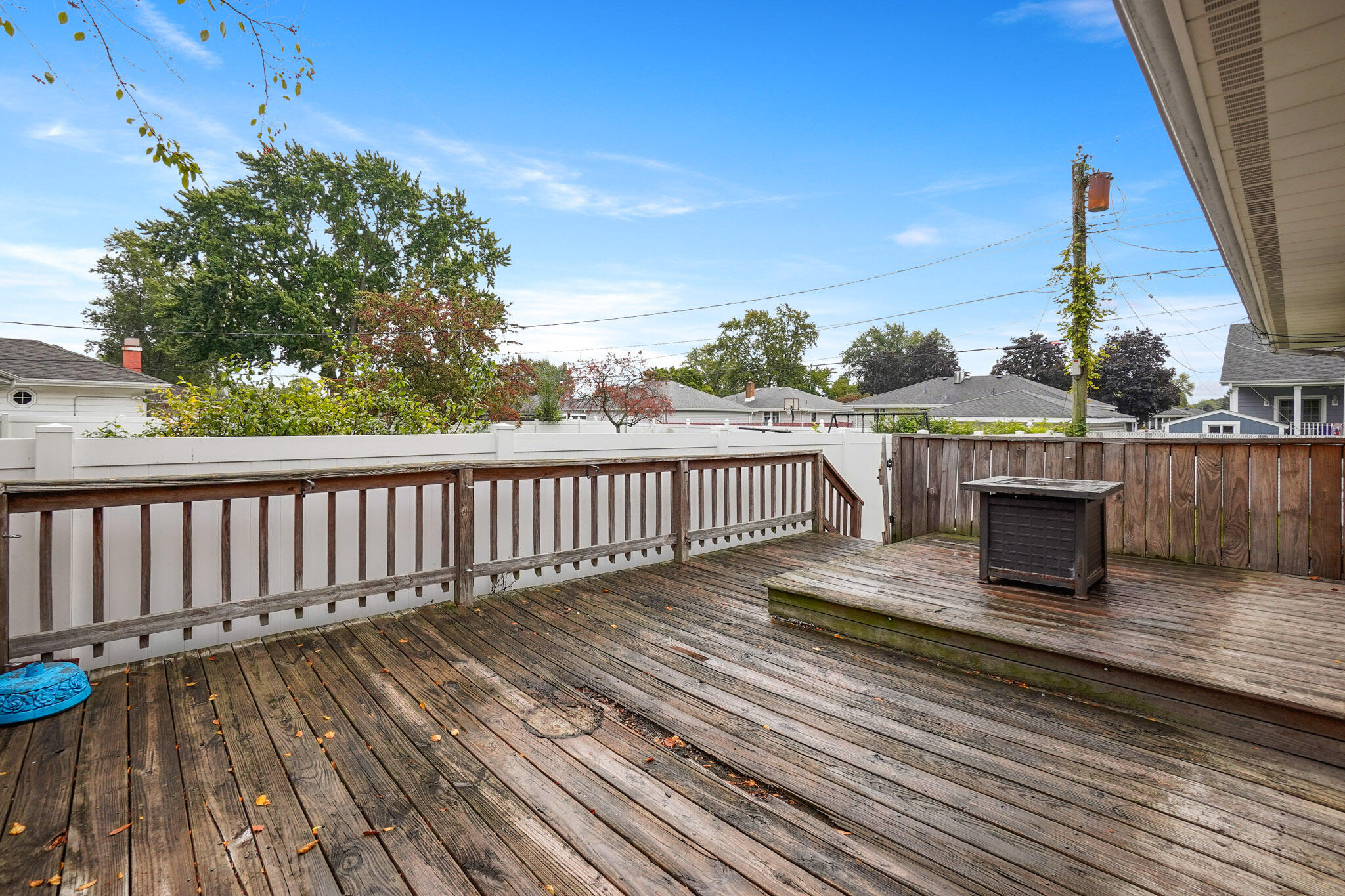 9307 Grace Street Highland, IN 46322 - Photo 2 of 32 2048x1365