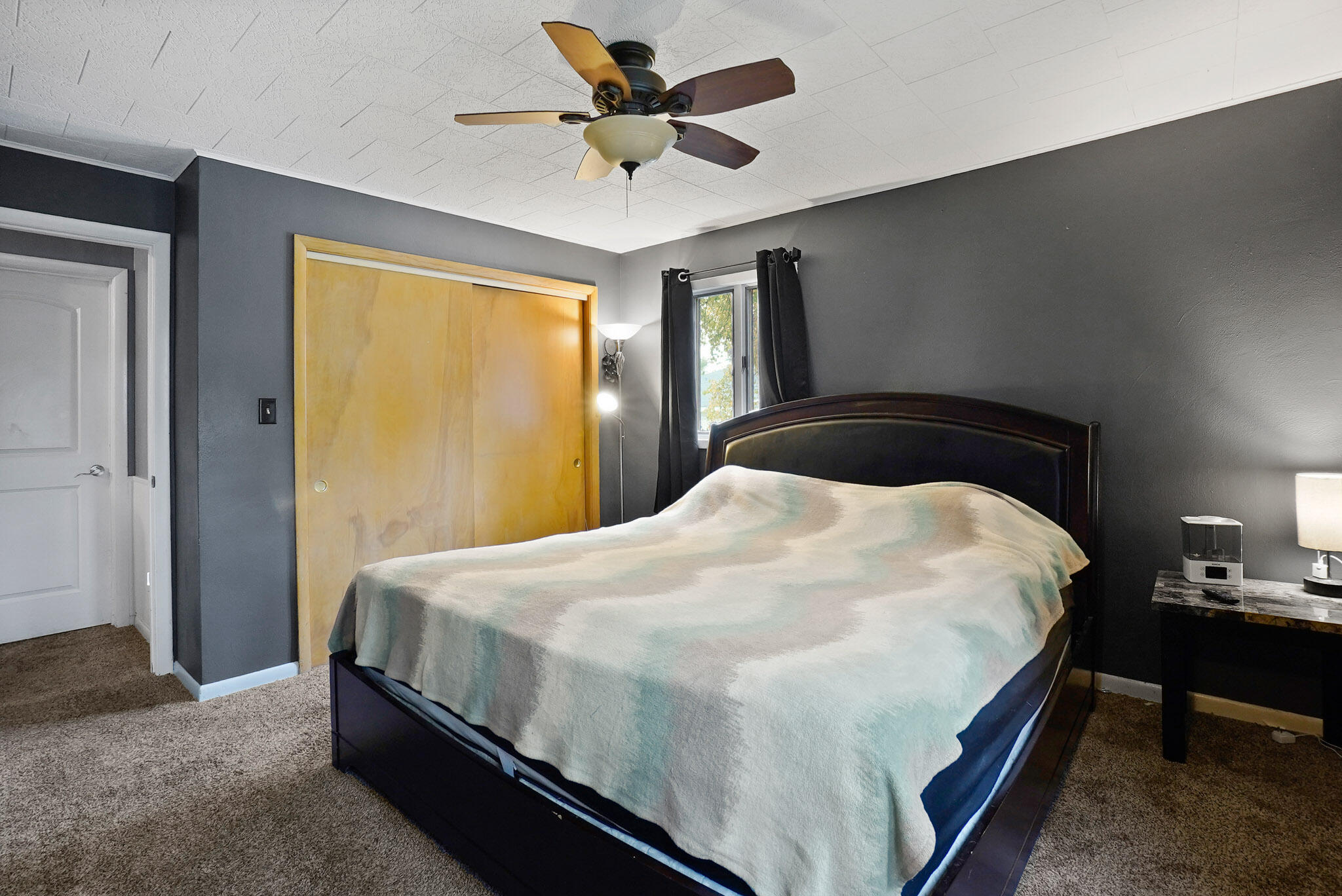 9307 Grace Street Highland, IN 46322 - Photo 25 of 32 2048x1368