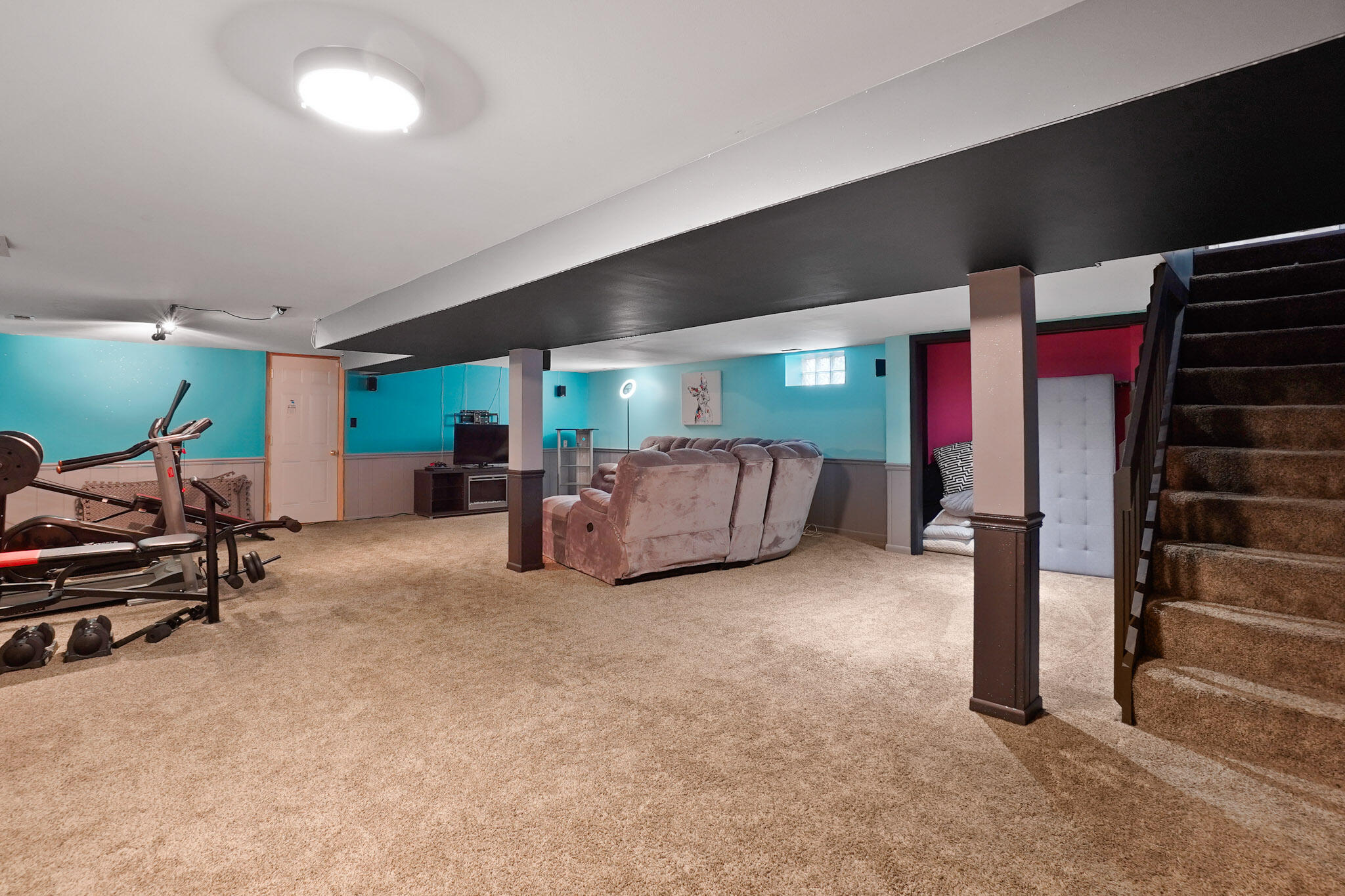 9307 Grace Street Highland, IN 46322 - Photo 30 of 32 2048x1365