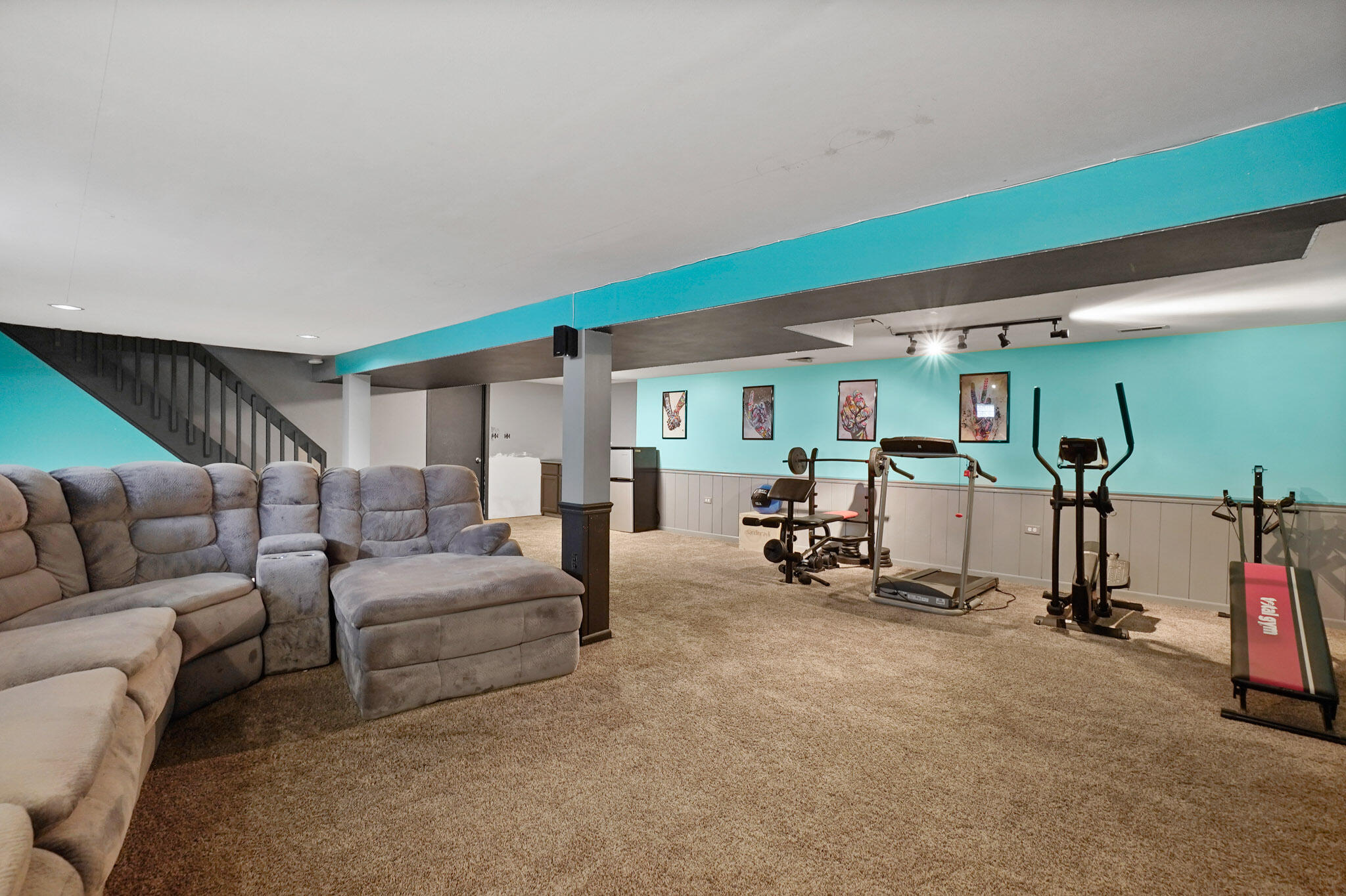 9307 Grace Street Highland, IN 46322 - Photo 31 of 32 2048x1365