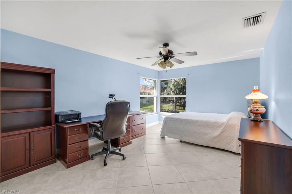 1819 Princess Court Naples, FL 34110 - Photo 18 of 25