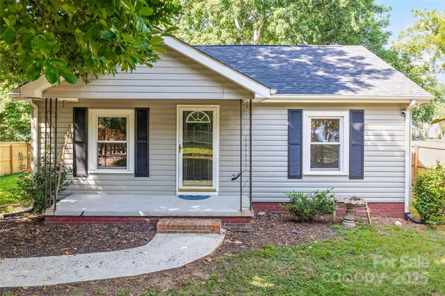 $240,000 | 604 Walnut Street, Belmont, NC 28012
