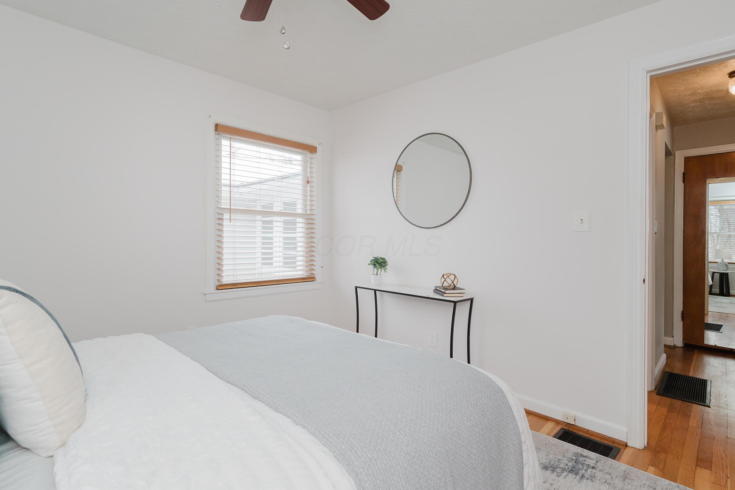4422 Zeller Road Columbus, OH 43214 - Photo 21 of 45 Bedroom 1, entry level