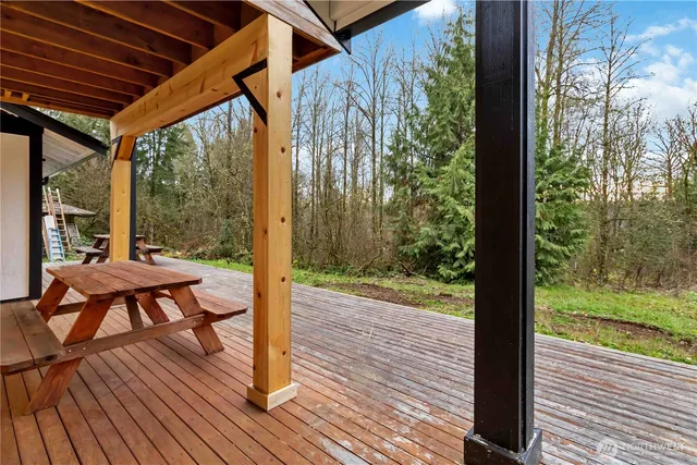 $749,999 | 241 Oxbow Lk Lane, Toledo, WA 98591