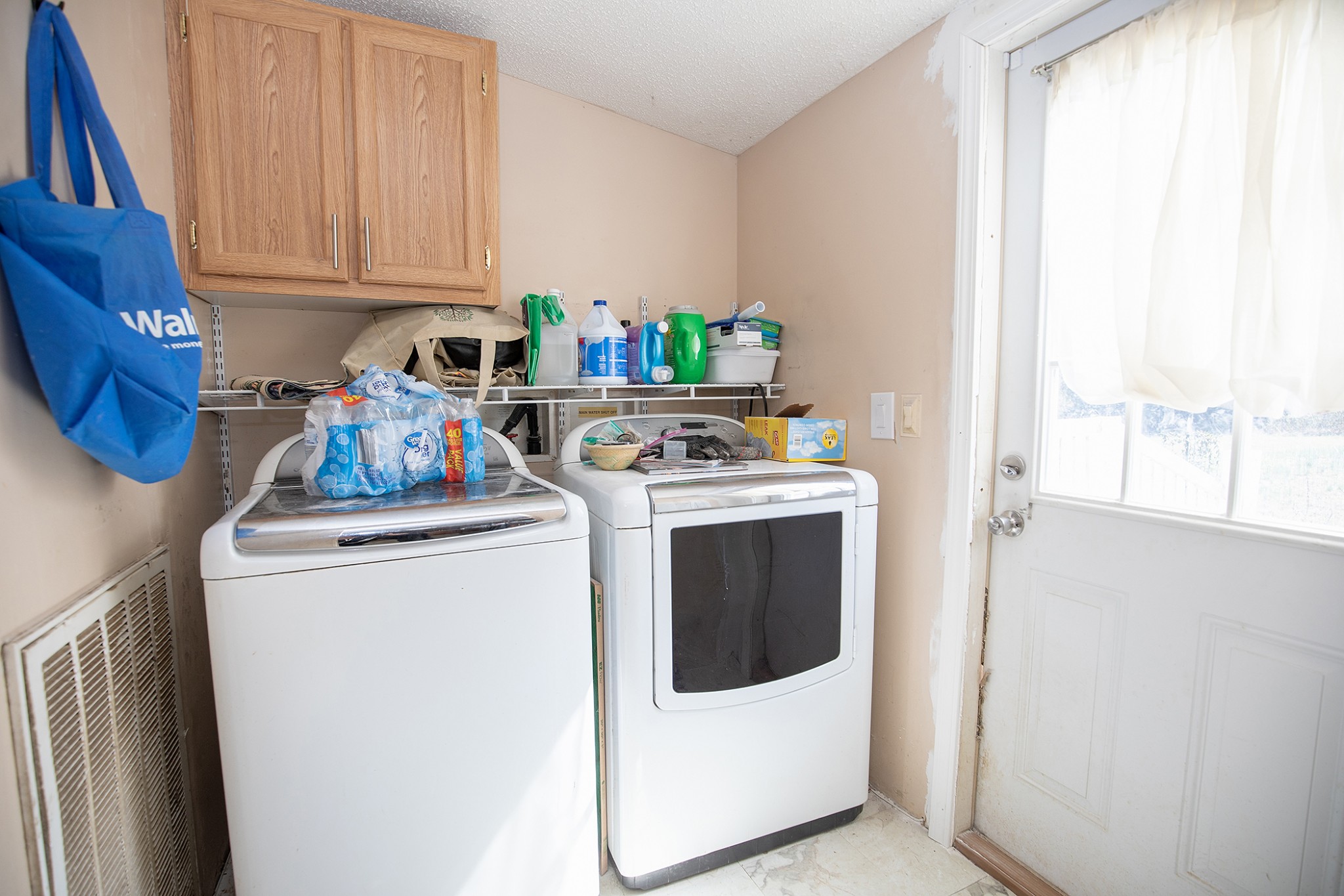 2113 Sugar Camp Road Springfield, TN 37172 - Photo 36 of 47 a utility room with dryer and washer