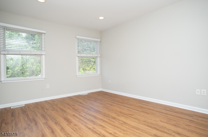 643 Old Dover Road Morris Plains, NJ 07950 - Photo 11 of 26