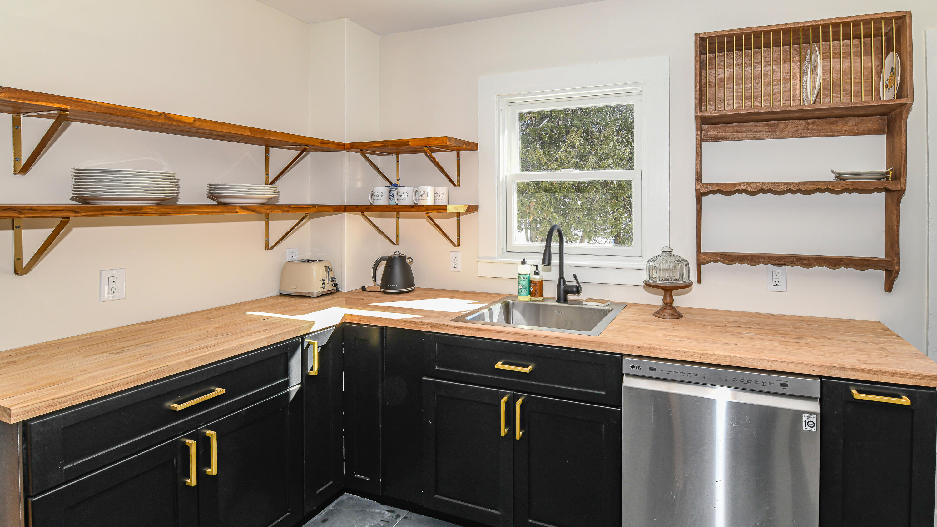 77 Smith Street Fryeburg, ME 04037 - Photo 4 of 50 77 smith street-28