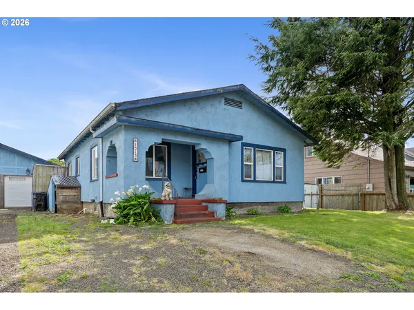 $325,000 | 1313 1st Street, Tillamook, OR 97141